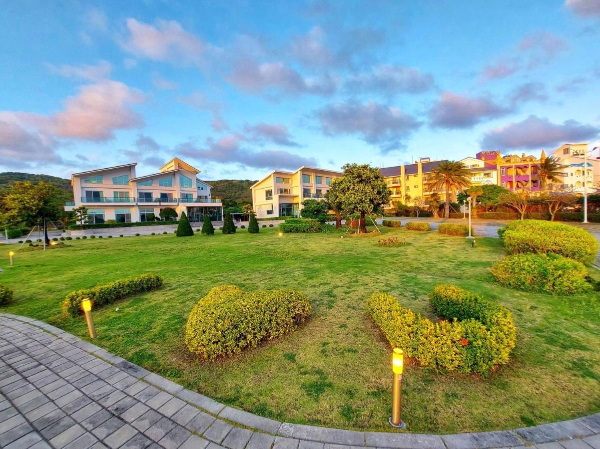 墾丁椰林 海灘文旅 Hotel Cape Eluanbi Exterior foto